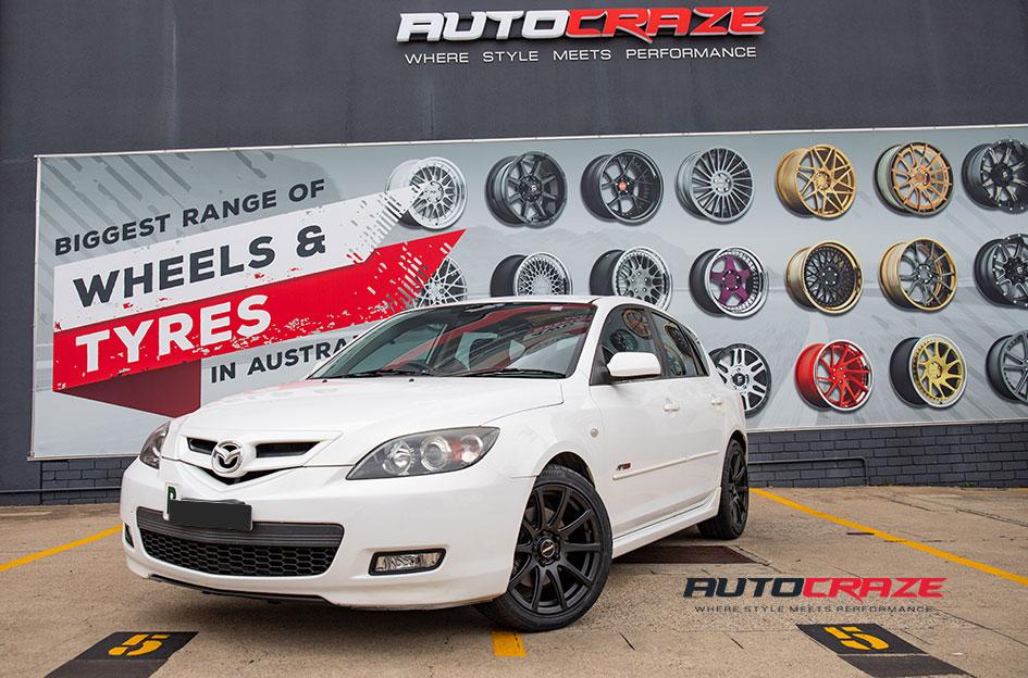 MAZDA-3-CARBINE-BLACK-SUEDE